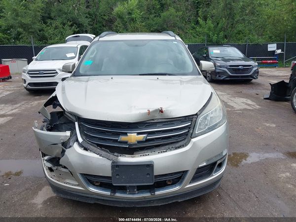 2015 CHEVROLET TRAVERSE LT — I115