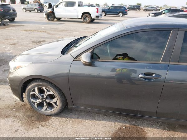2019 KIA FORTE LXS