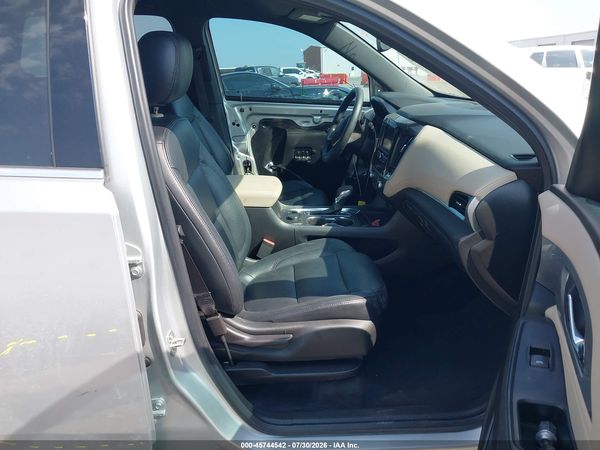 2022 CHEVROLET TRAVERSE FWD LS — I5