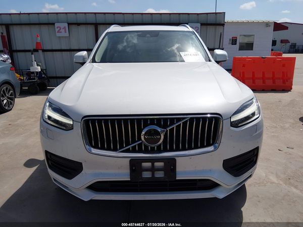 2021 VOLVO XC90 T6 MOMENTUM 7 PASSENGER