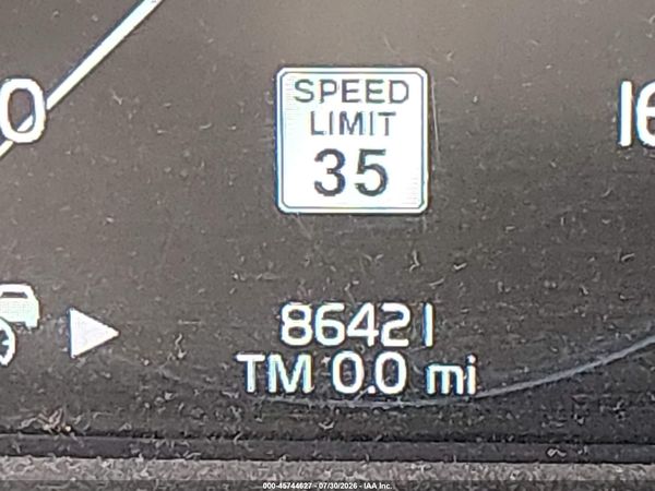 2021 VOLVO XC90 T6 MOMENTUM 7 PASSENGER