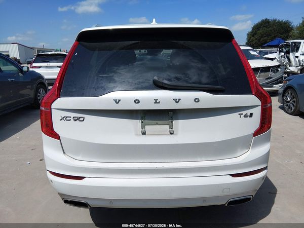 2021 VOLVO XC90 T6 MOMENTUM 7 PASSENGER