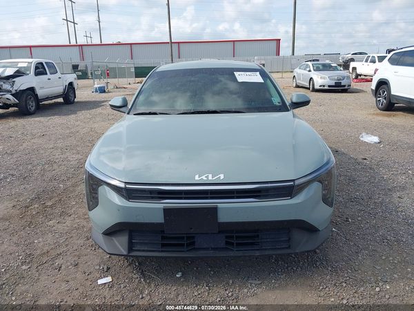 2025 KIA K4 LXS