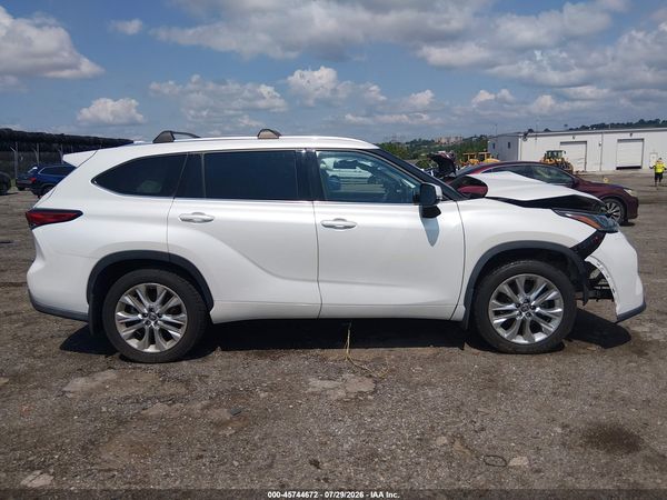 2022 TOYOTA HIGHLANDER LIMITED