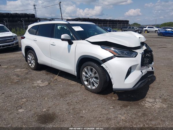 2022 TOYOTA HIGHLANDER LIMITED