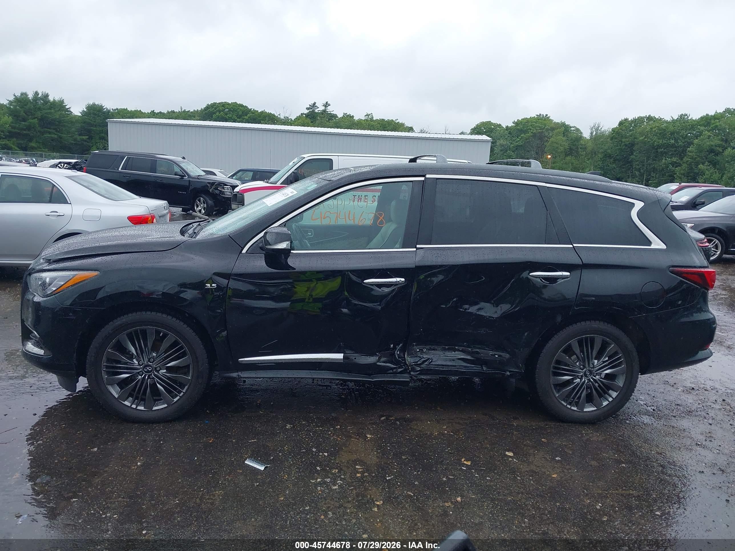 2019 INFINITI QX60 LUXE