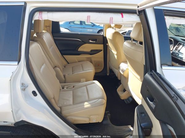 2016 TOYOTA HIGHLANDER LIMITED V6