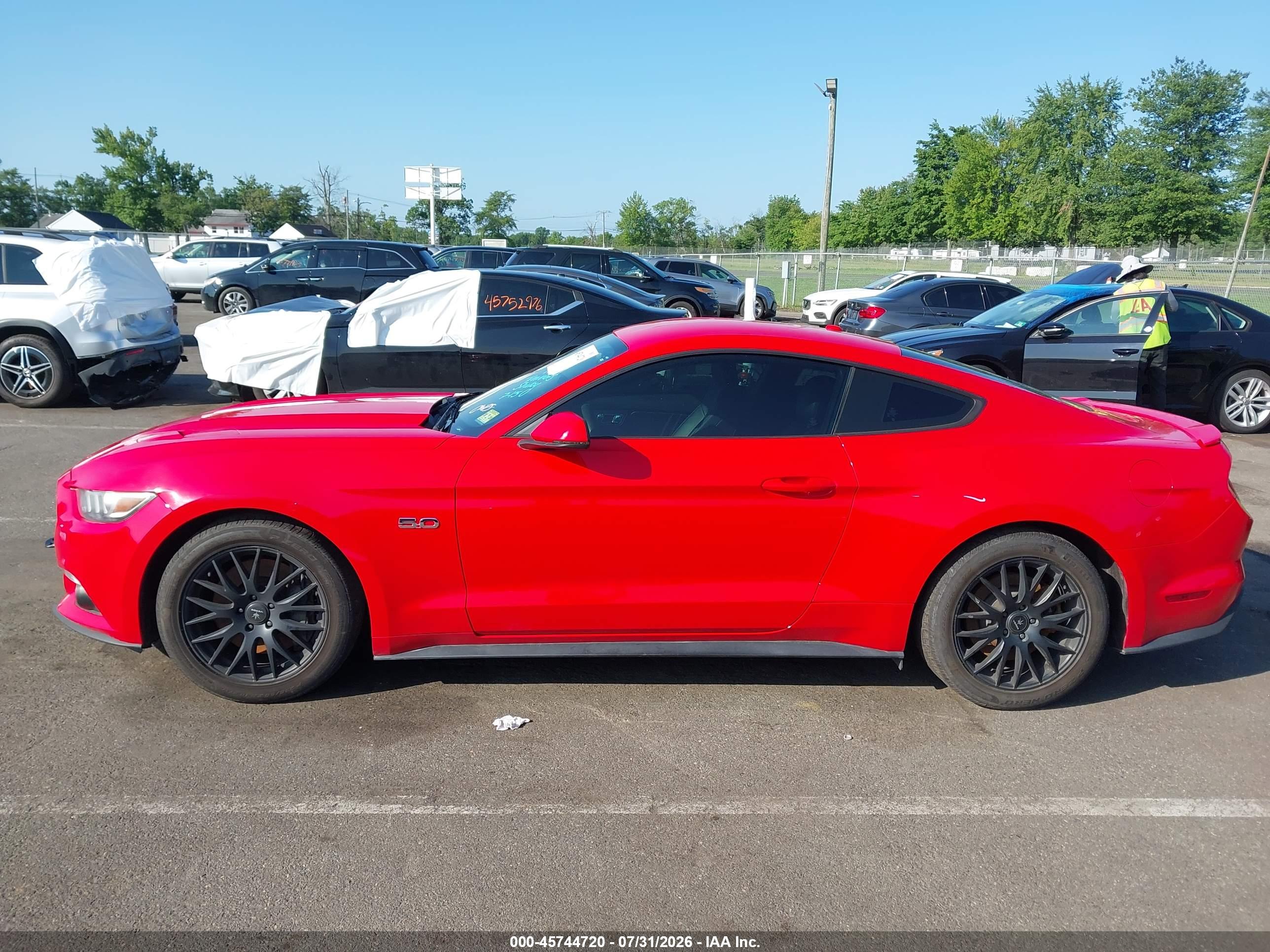2017 FORD MUSTANG GT PREMIUM