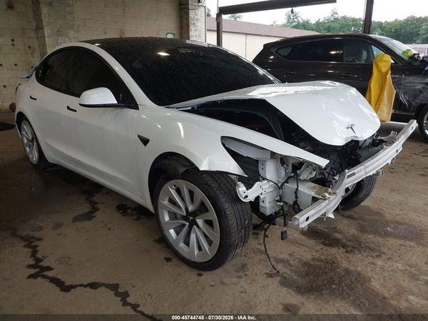 2021 TESLA MODEL 3