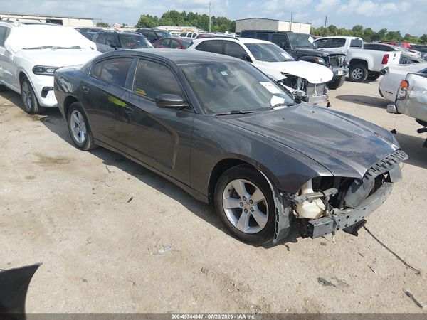 2014 DODGE CHARGER SE