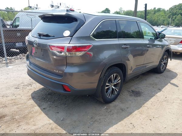 2016 TOYOTA HIGHLANDER XLE V6