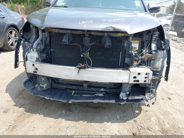 2016 TOYOTA HIGHLANDER XLE V6