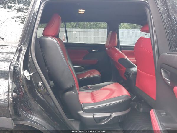2021 TOYOTA HIGHLANDER XSE