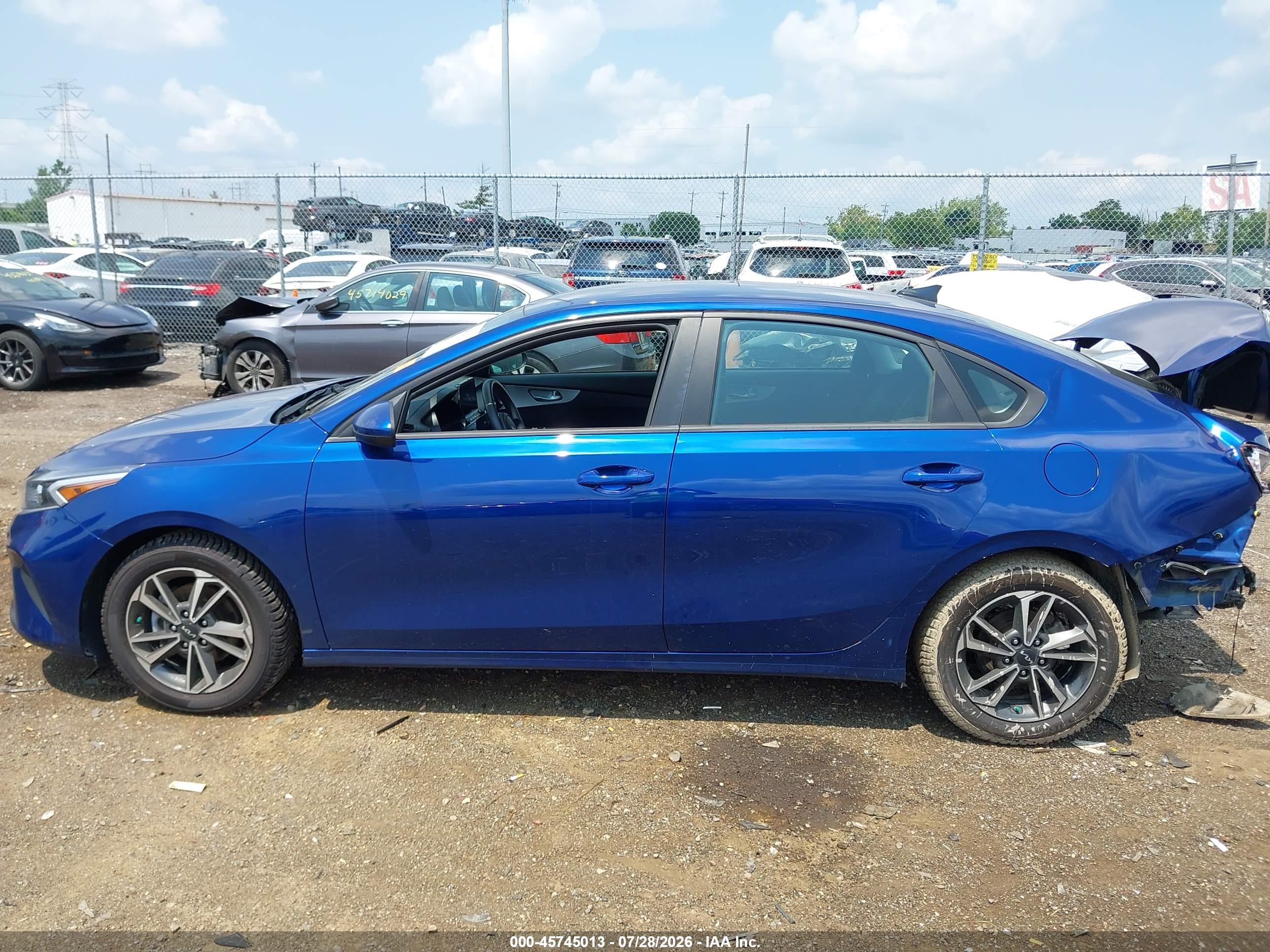 2023 KIA FORTE LXS