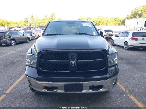 2016 RAM 1500 SLT
