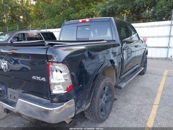 2016 RAM 1500 SLT