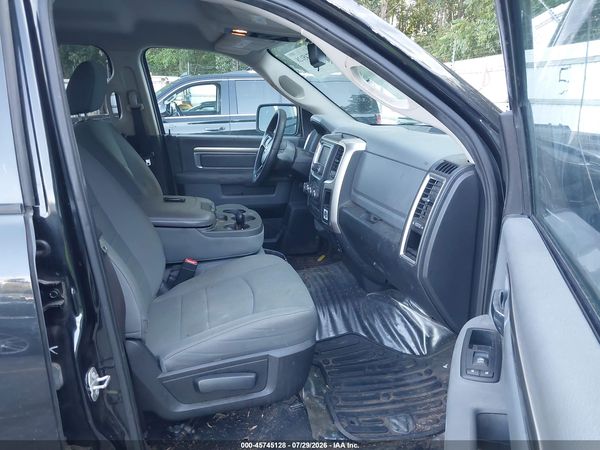 2016 RAM 1500 SLT