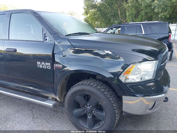 2016 RAM 1500 SLT