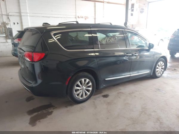 2017 CHRYSLER PACIFICA — I4