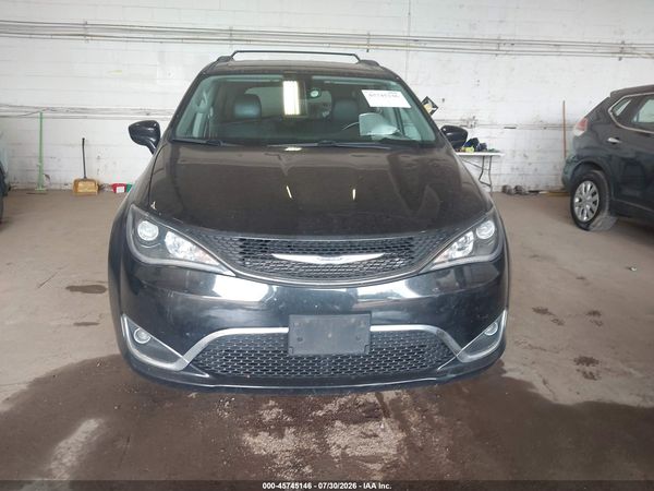 2017 CHRYSLER PACIFICA TOURING-L — I115