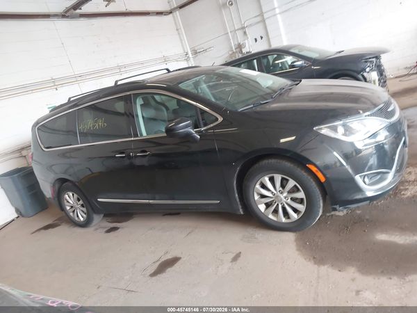 2017 CHRYSLER PACIFICA TOURING-L — I116