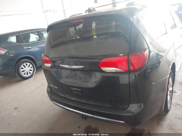 2017 CHRYSLER PACIFICA TOURING-L — I119