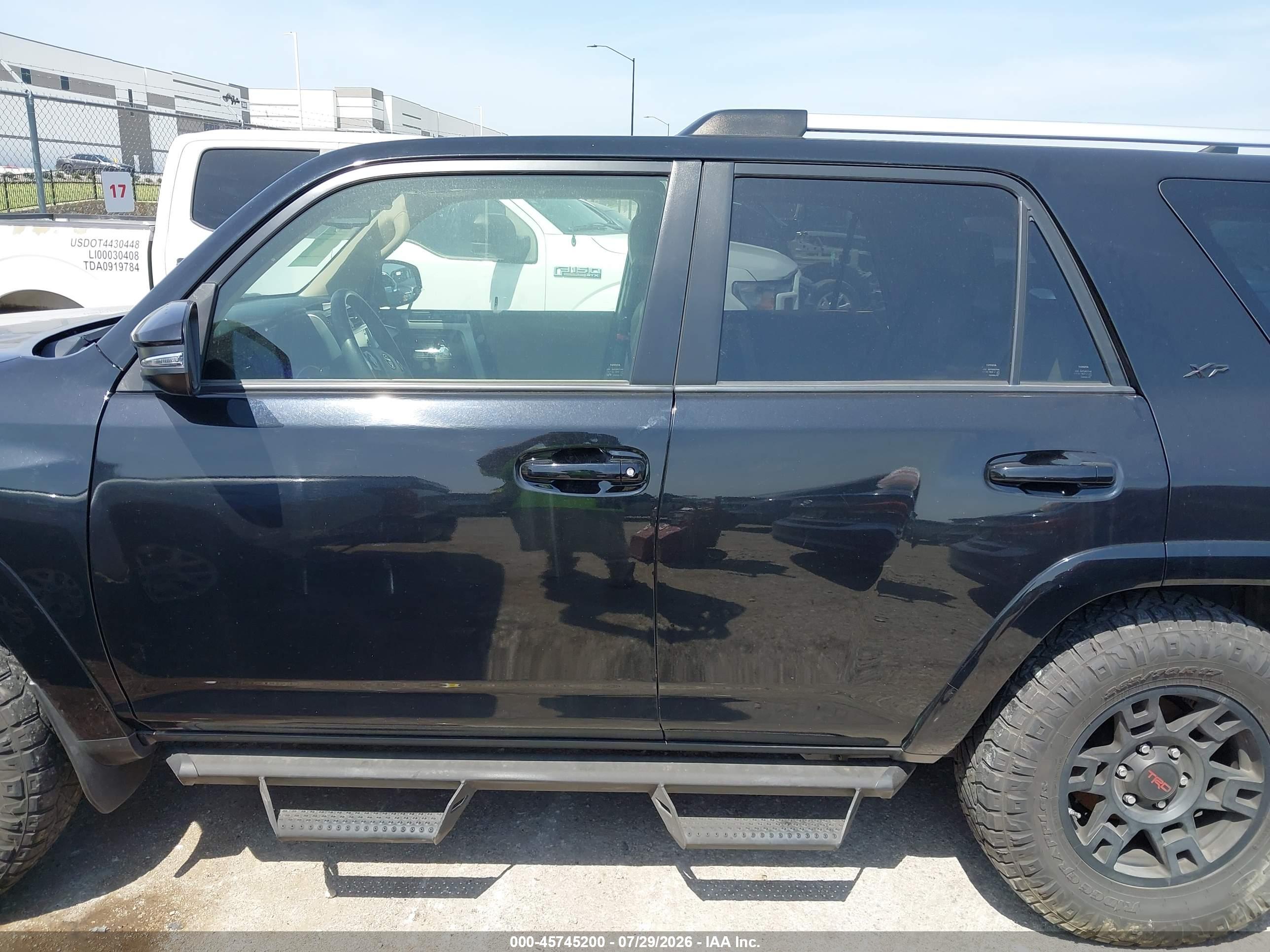 2022 TOYOTA 4RUNNER SR5 PREMIUM