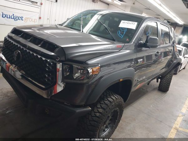 2020 TOYOTA TUNDRA SR5