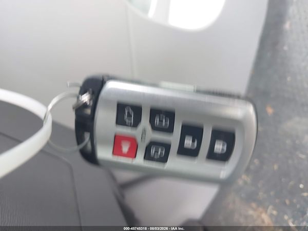 2017 TOYOTA SIENNA XLE 8 PASSENGER