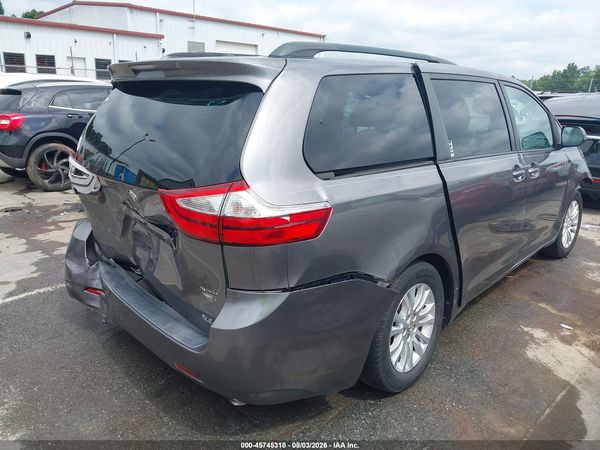 2017 TOYOTA SIENNA XLE 8 PASSENGER
