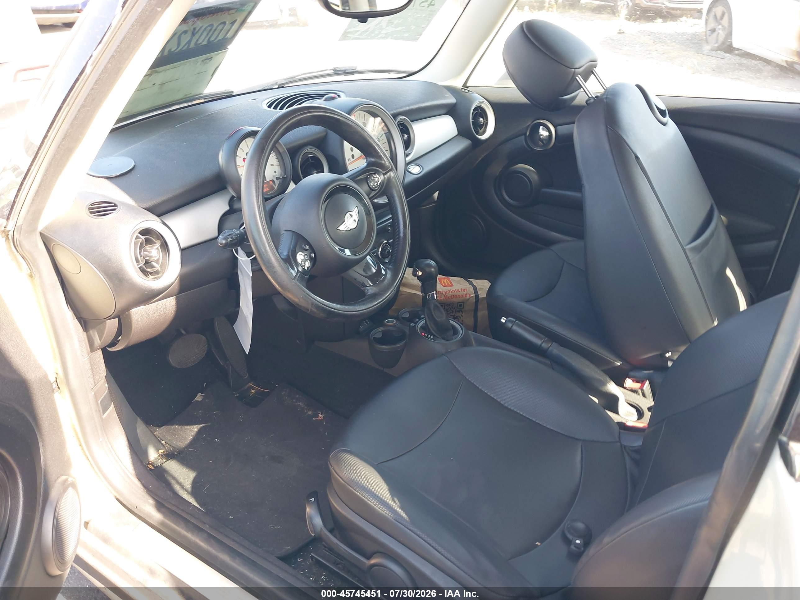 2013 MINI HARDTOP COOPER