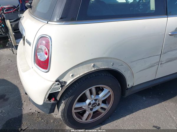 2013 MINI HARDTOP COOPER