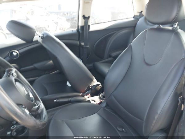 2013 MINI HARDTOP COOPER