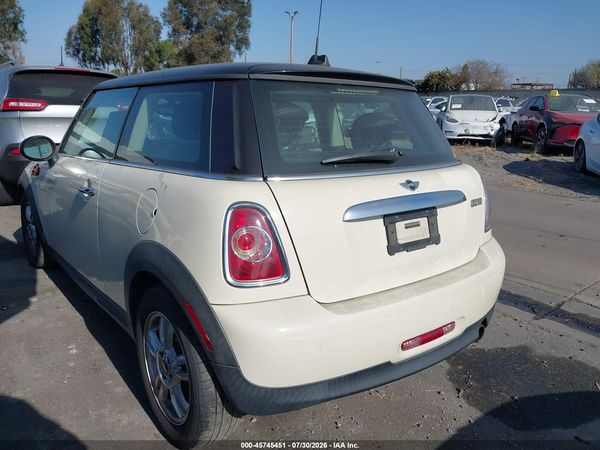 2013 MINI HARDTOP COOPER