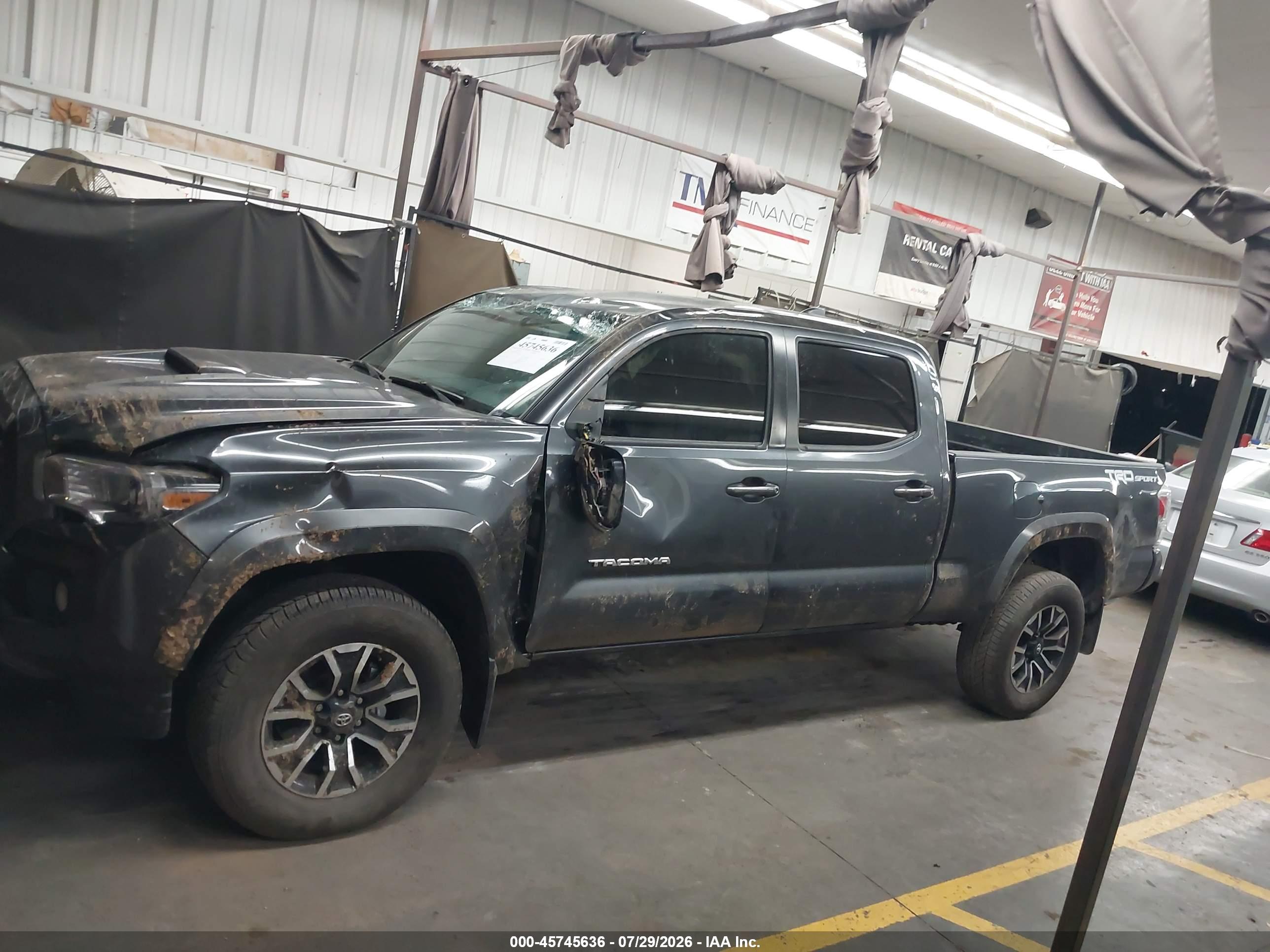 2022 TOYOTA TACOMA TRD SPORT