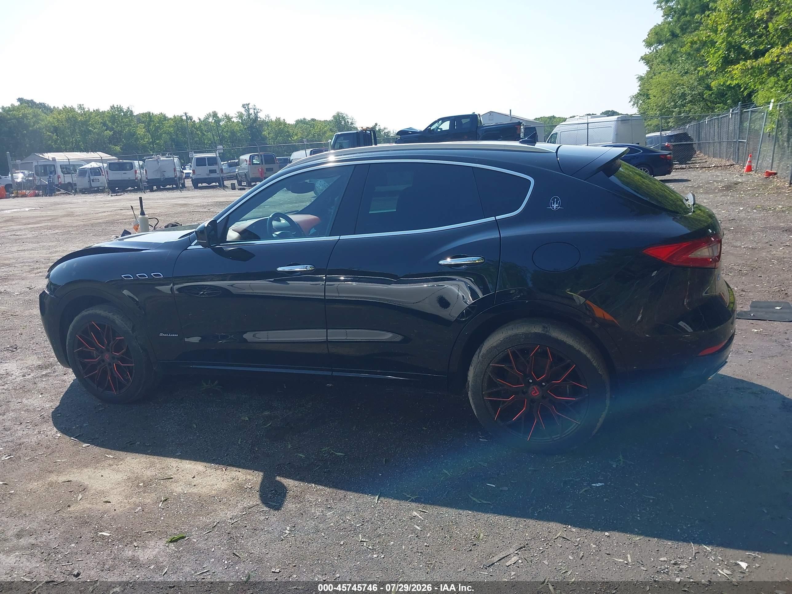 2019 MASERATI LEVANTE GRANLUSSO
