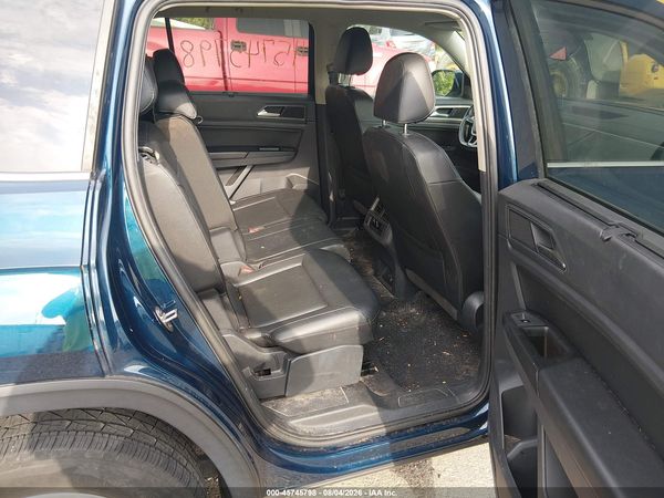 2018 VOLKSWAGEN ATLAS 3.6L V6 SE — I8
