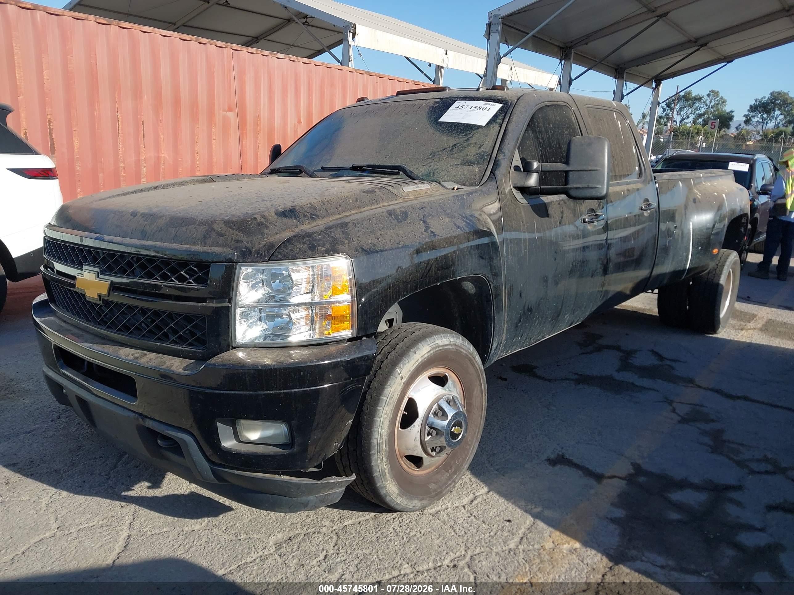 2013 CHEVROLET SILVERADO 3500HD LTZ — I2