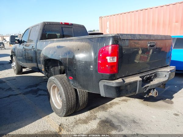 2013 CHEVROLET SILVERADO 3500HD LTZ — I3