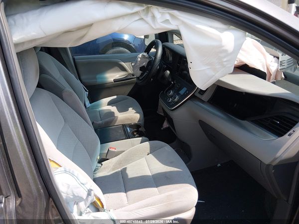 2016 TOYOTA SIENNA LE 8 PASSENGER