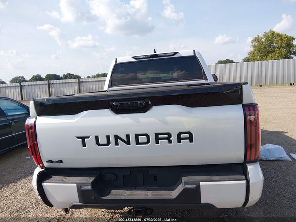 2025 TOYOTA TUNDRA PLATINUM