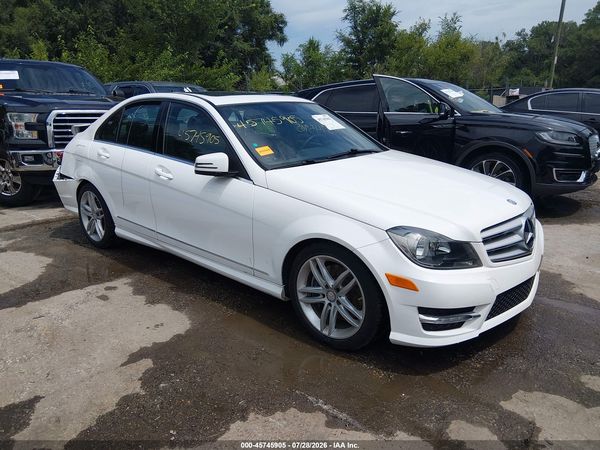 2013 MERCEDES-BENZ C 300 SPORT 4MATIC