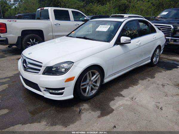 2013 MERCEDES-BENZ C 300 SPORT 4MATIC