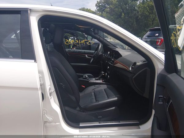 2013 MERCEDES-BENZ C 300 SPORT 4MATIC