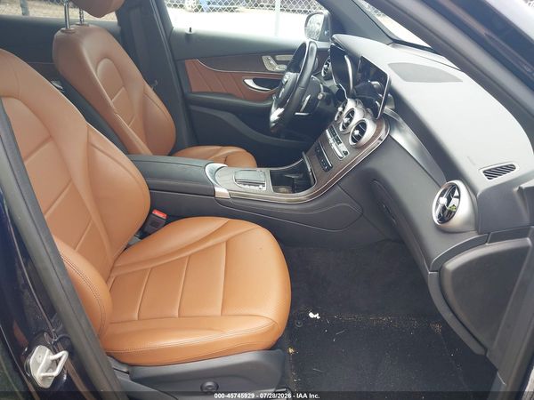 2021 MERCEDES-BENZ GLC 300 4MATIC SUV