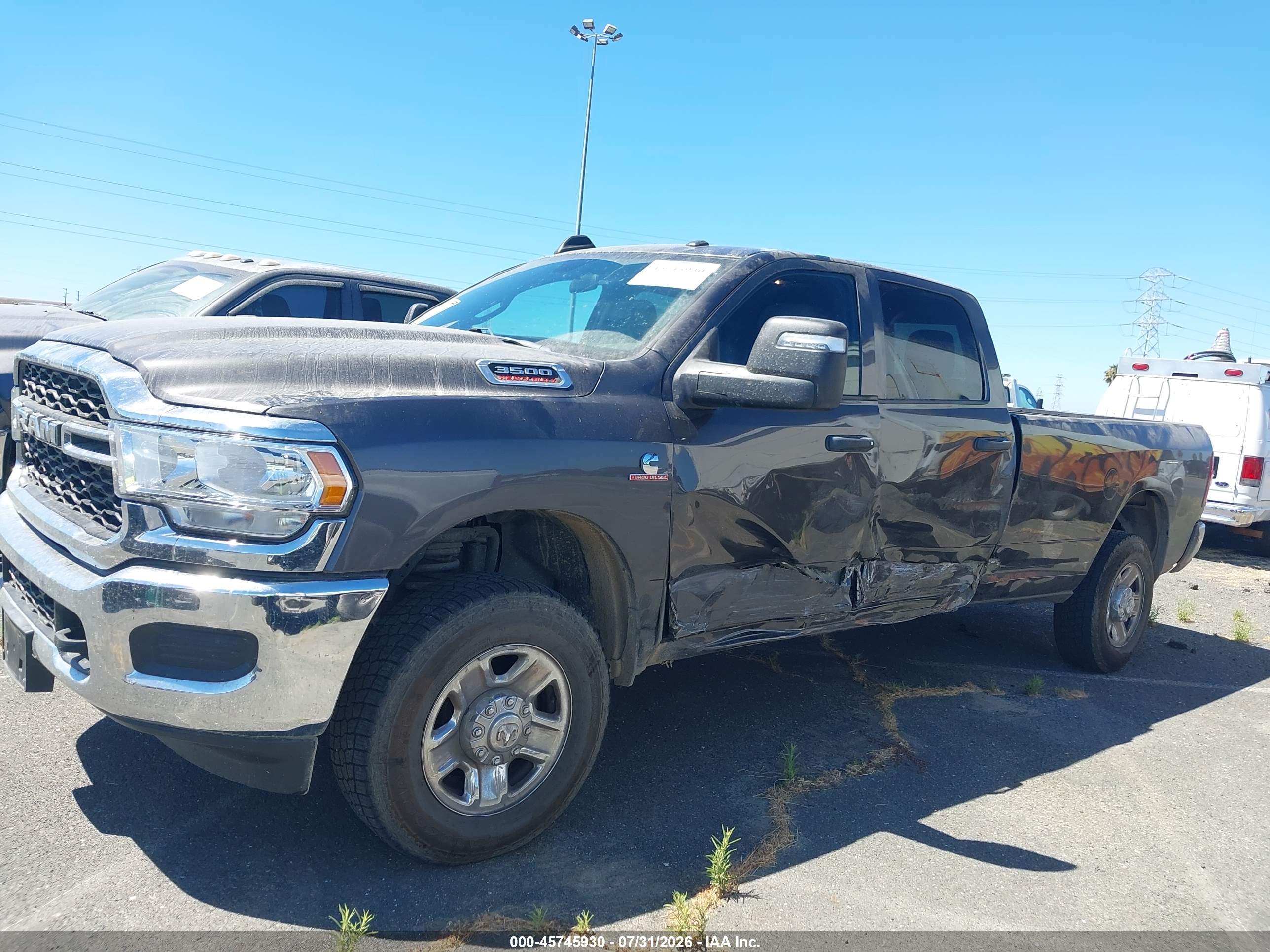 2023 RAM 3500 TRADESMAN  4X4 8' BOX