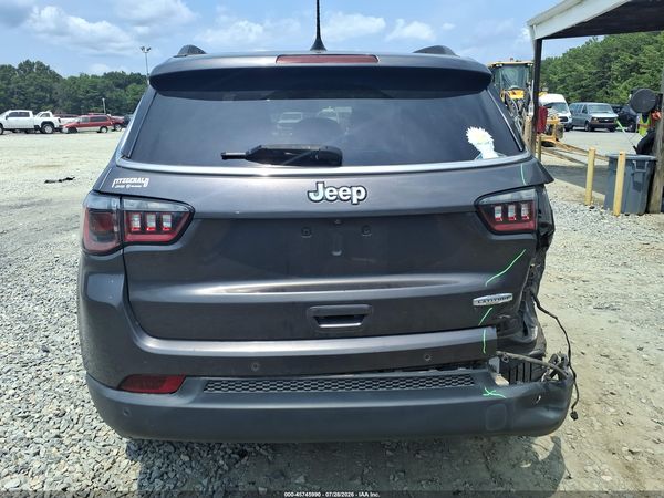 2022 JEEP COMPASS LATITUDE FWD