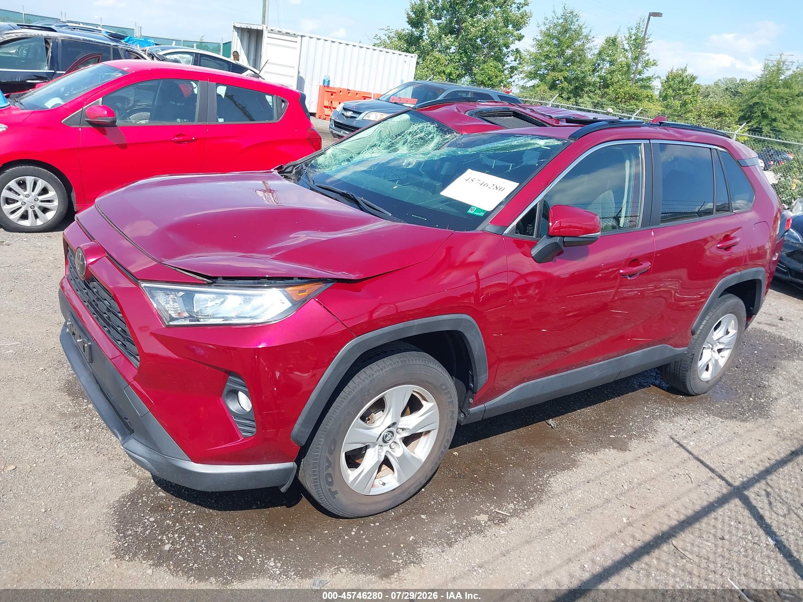 2019 TOYOTA RAV4 XLE