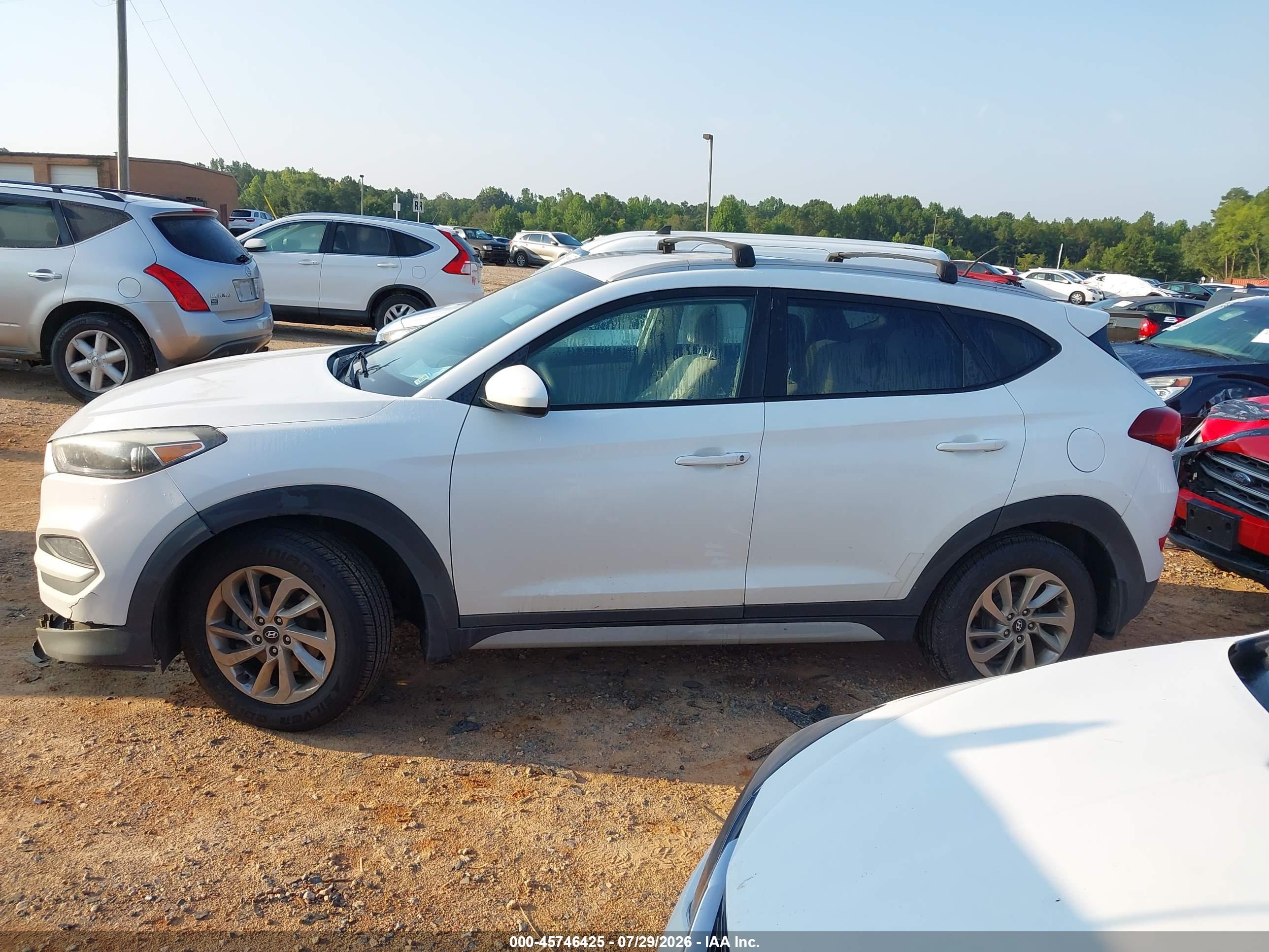 2017 HYUNDAI TUCSON SE