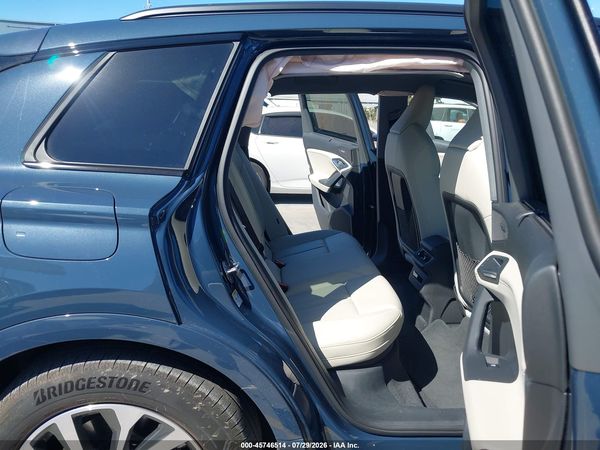 2025 AUDI Q6 E-TRON PRESTIGE QUATTRO